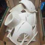 Projekt for en kunde som selv har anskaffet filerne der skulle printes efter.
Der er ikke lavet noget finish her, da kunden selv ønsker at prøve kræfter med det hele selv
Det er blevet en flot The Rocketter hjelm