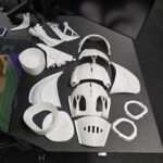 Projekt for en kunde som selv har anskaffet filerne der skulle printes efter.
Der er ikke lavet noget finish her, da kunden selv ønsker at prøve kræfter med det hele selv
Det er blevet en flot The Rocketter hjelm